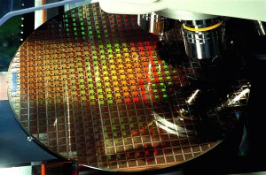 三星明年完成3nm GAA工艺开发 性能大涨35%